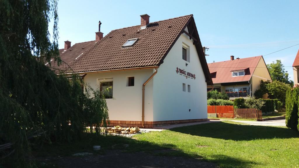 Pongracz Apartman Zirc Exteriör bild